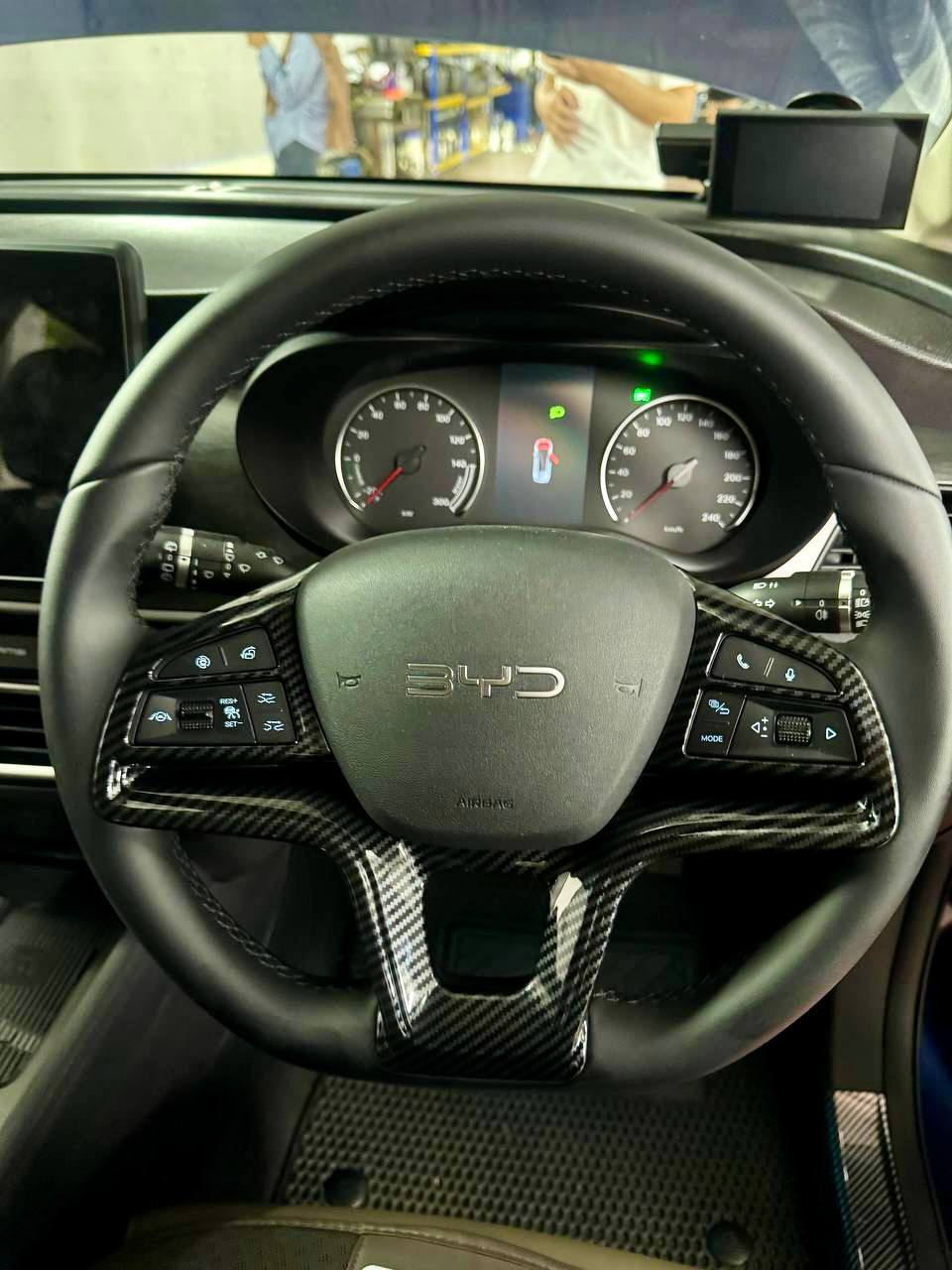 BYD M6 STEERING WHEEL TRIM