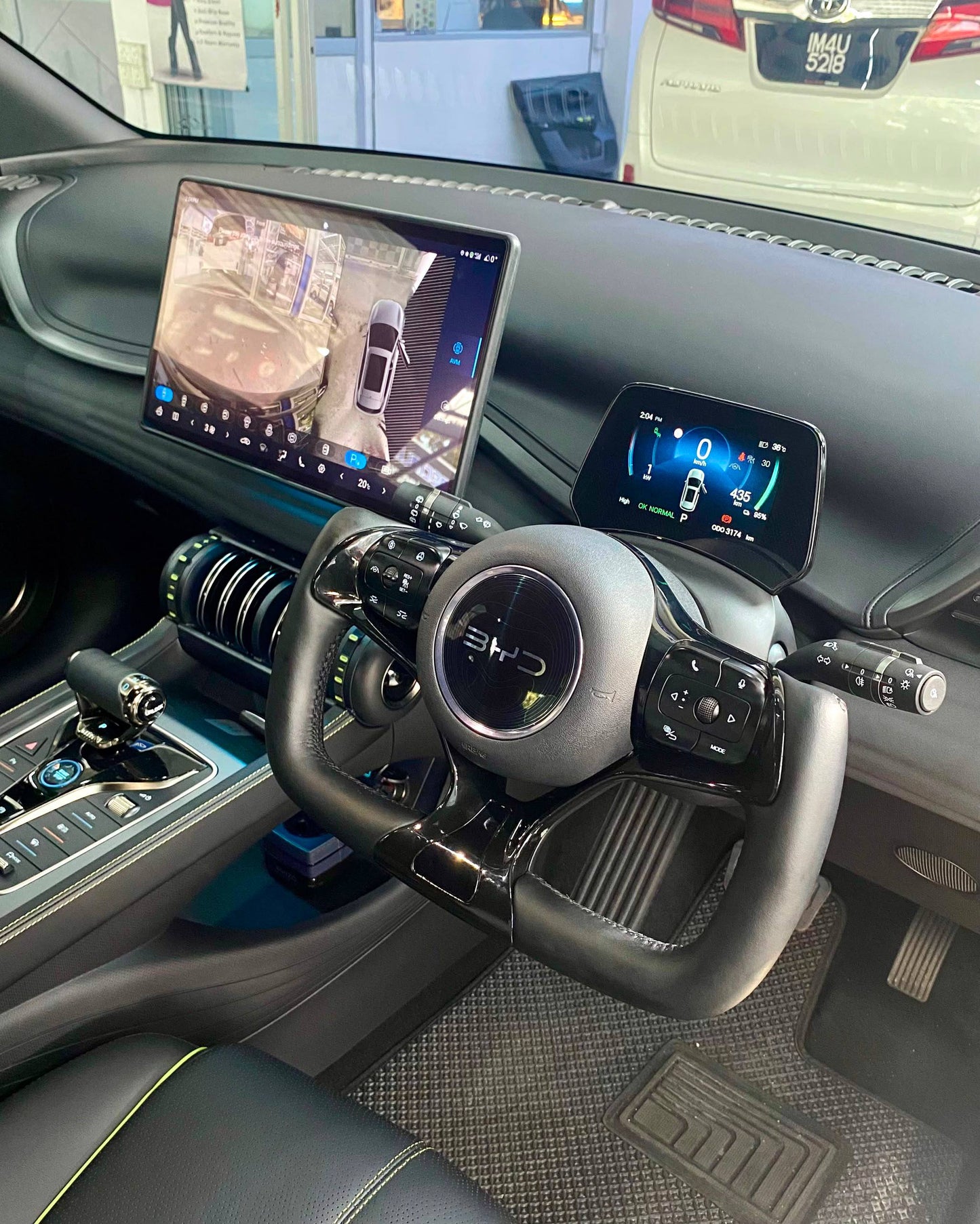 BYD ATTO 3 PREMIUM YOKE STEERING (CUSTOM DESIGN)