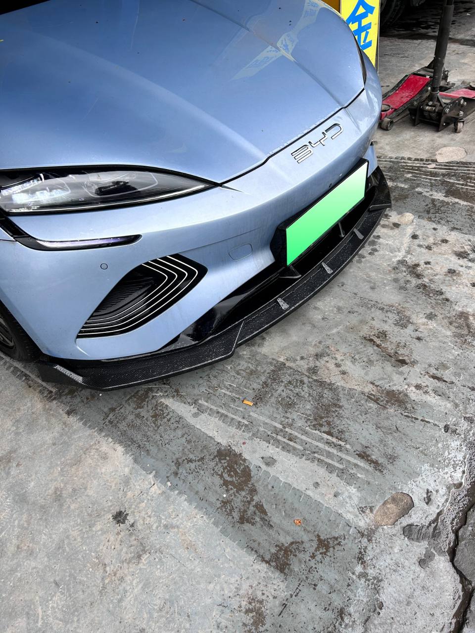 BYD SEAL FRONT LIP CARBON FIBER DESIGN