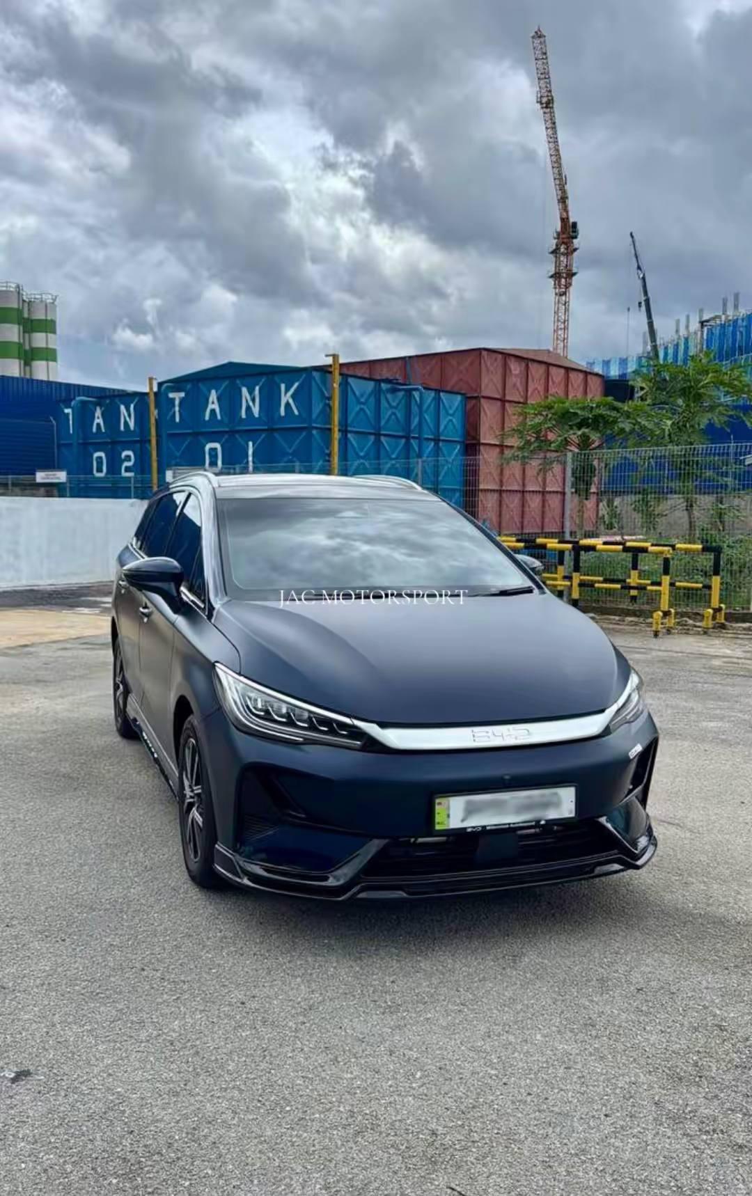BYD M6 BODYKIT (WITH SPOILER)