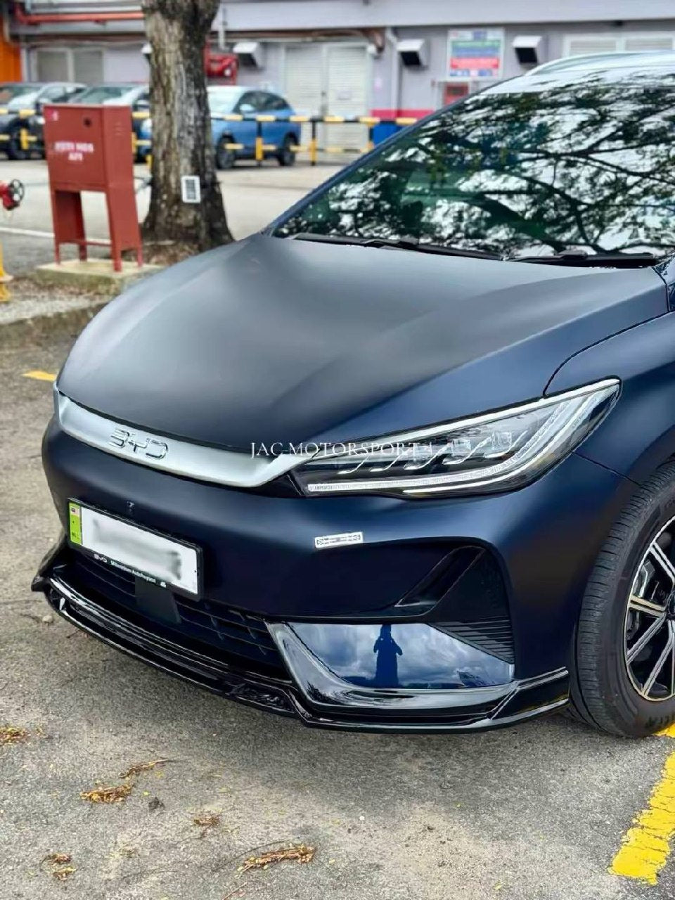 BYD M6 BODYKIT (WITH SPOILER)