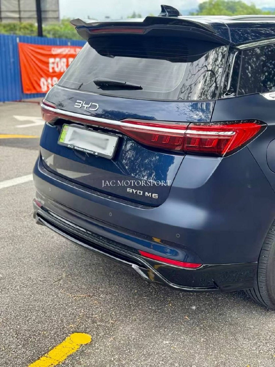 BYD M6 BODYKIT (WITH SPOILER)