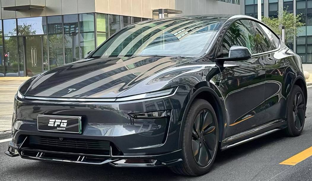 TESLA JUNIPER BODYKIT EFG
