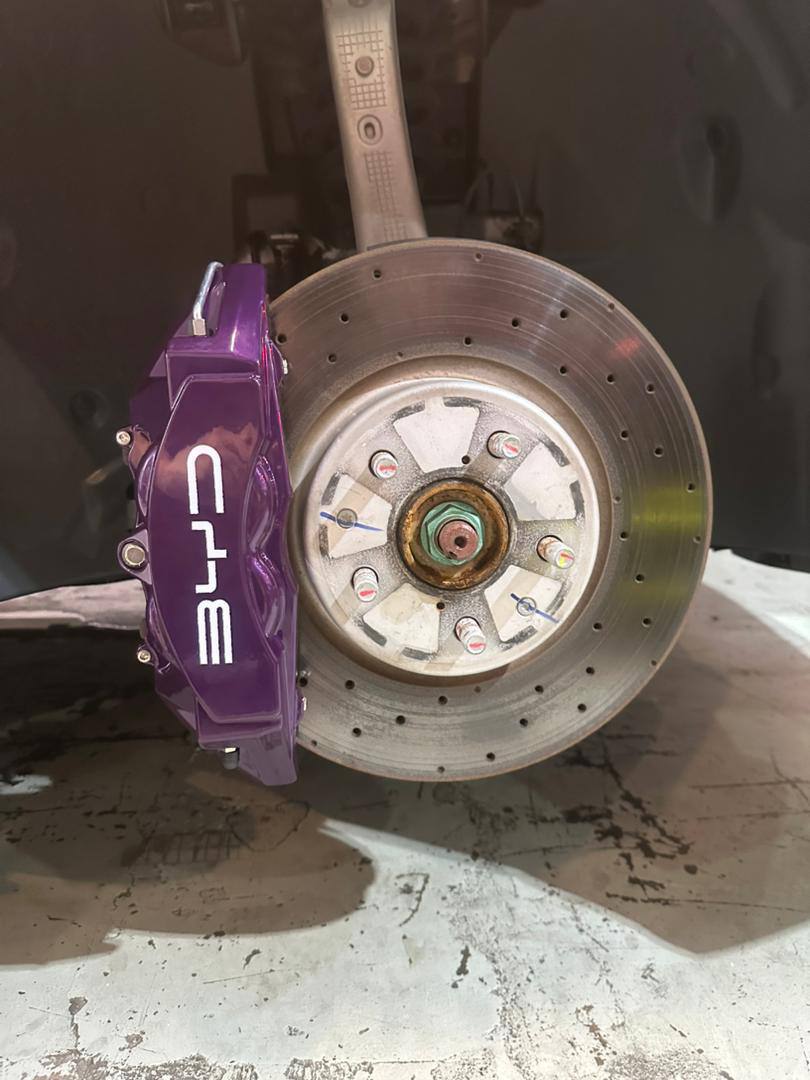 TESLA 3 HIGHLAND BRAKE CALIPER COVER