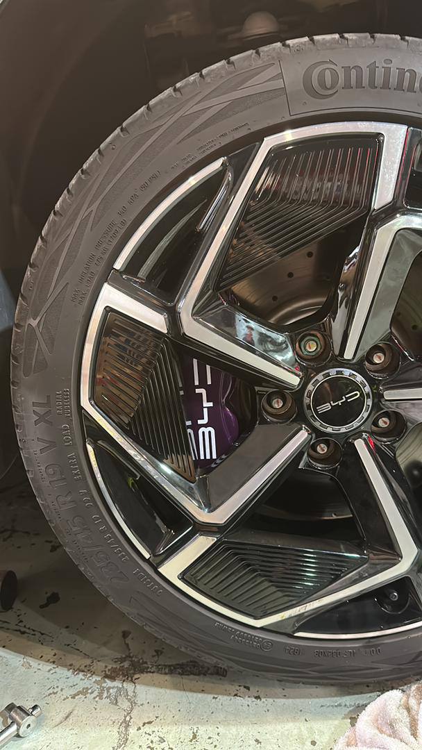 TESLA 3 HIGHLAND BRAKE CALIPER COVER