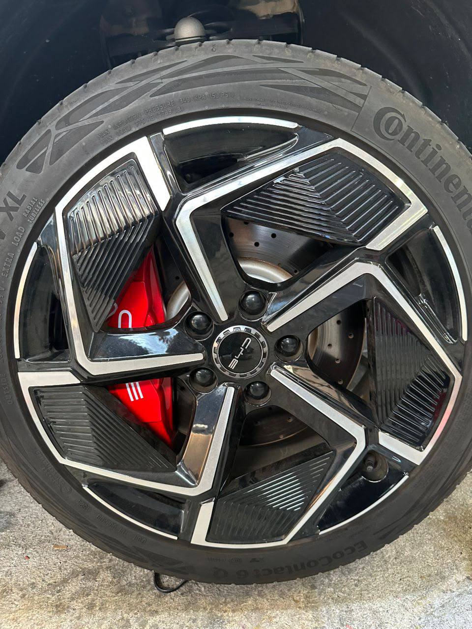 TESLA 3 HIGHLAND BRAKE CALIPER COVER