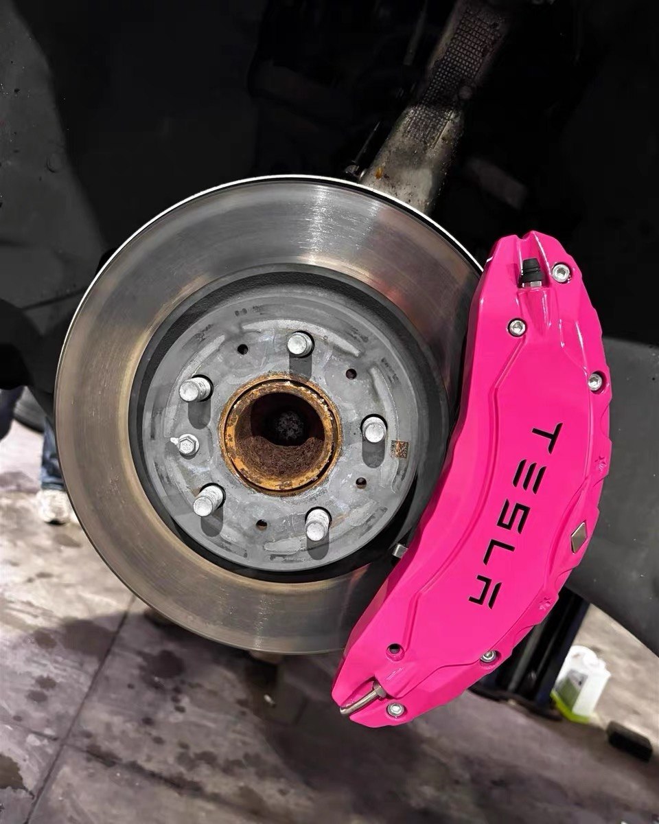 TESLA 3 HIGHLAND BRAKE CALIPER COVER