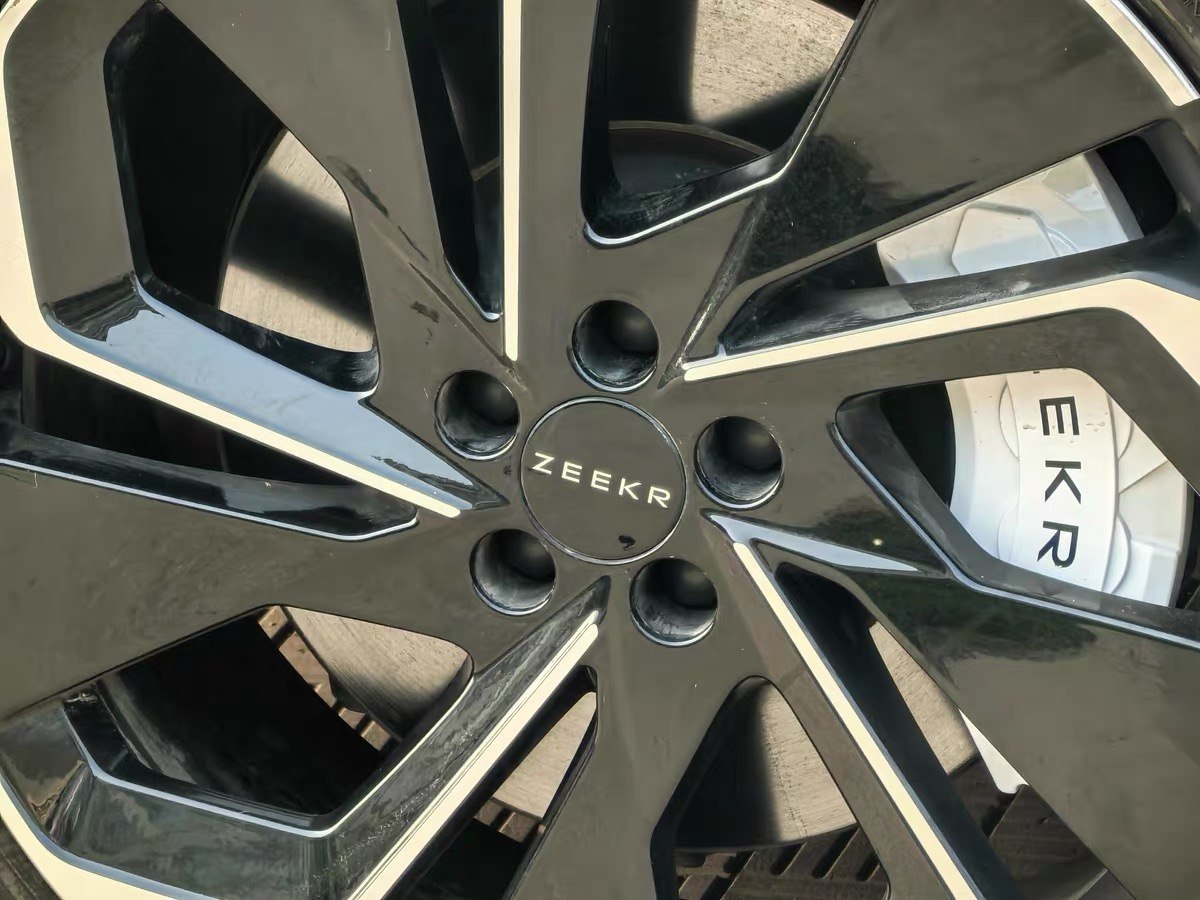 TESLA 3 HIGHLAND BRAKE CALIPER COVER